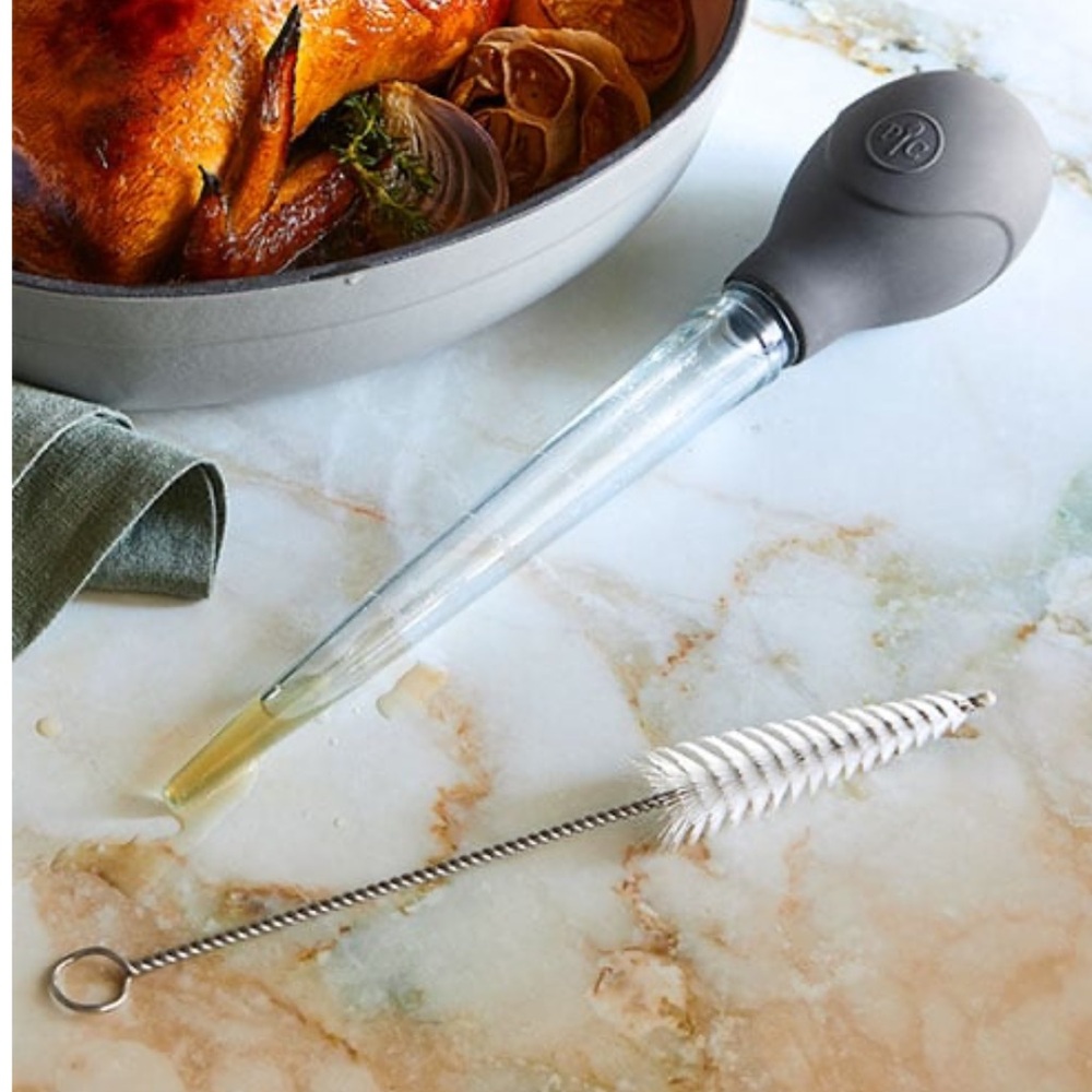 NWT Pampered Chef Baster